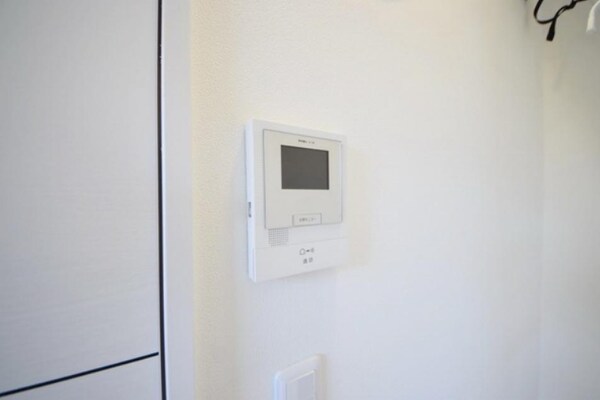 セキュリティ(☆モニター付インターホン☆☆別部屋参照用画像☆)
