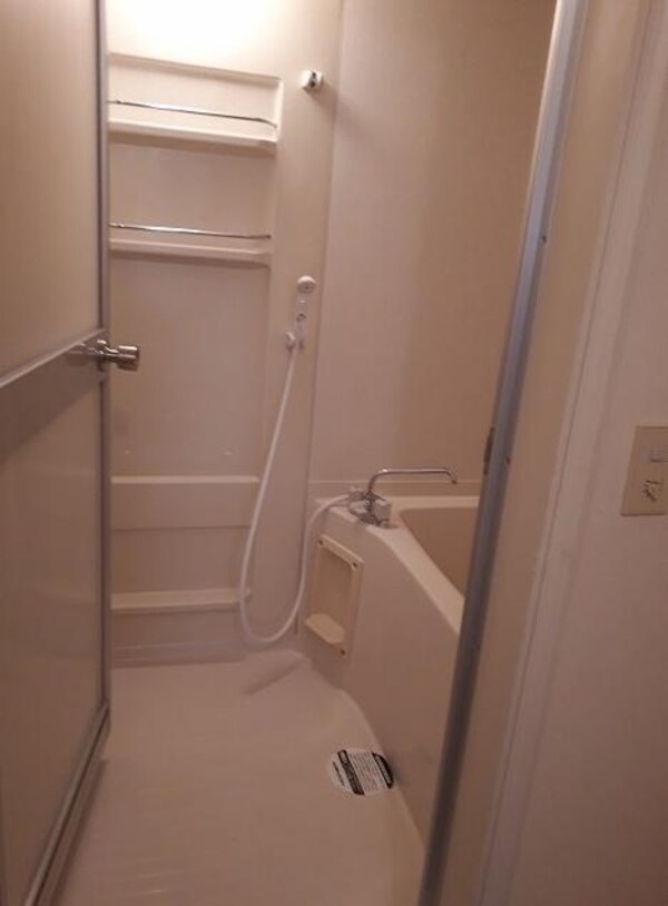 バス／シャワールーム等(バス／シャワールーム等)