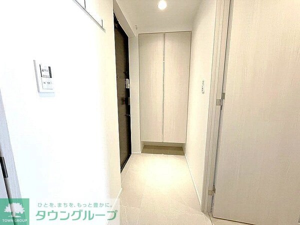 玄関(お問合せは(株)タウンハウジングレジデンス事業部【03-…)