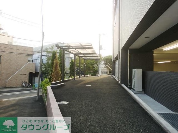 その他(★屋根付きの駐輪場は大型バイクも相談可です★)