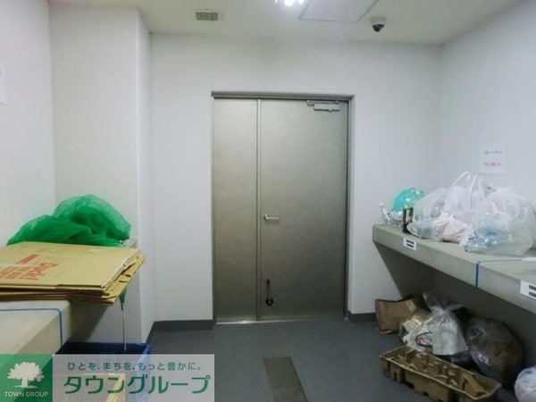 その他(★専用ごみ置き場はマンション内からでも入れます★)