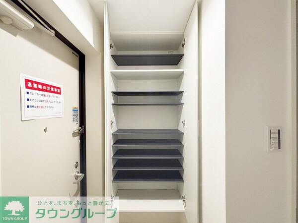 玄関(玄関)