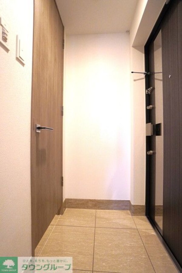 玄関(※写真は同タイプ住戸です。)
