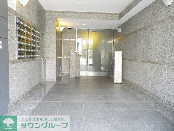 ロビー(部屋探しは株式会社　タウンハウジング　までお気軽にお問合せ…)