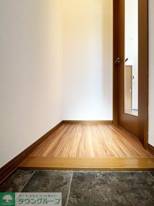 玄関(リビング/居室)