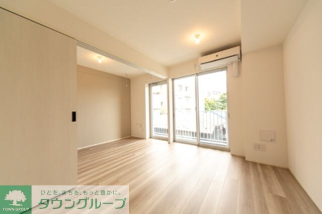 物件内観写真2　(※写真は同タイプ住戸です。)