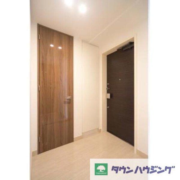 玄関(※写真は同タイプ住戸です。)
