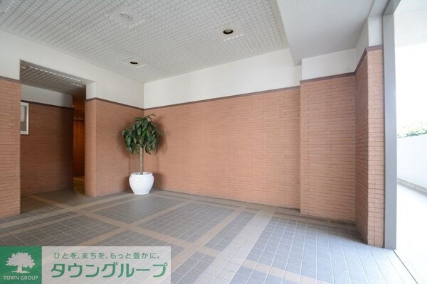 エントランス(エントランス)