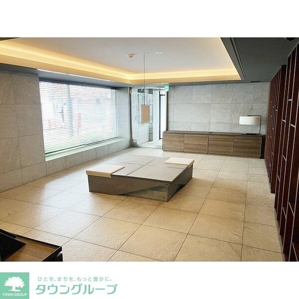 エントランス(部屋探しは株式会社　タウンハウジング　までお気軽にお問合せ…)