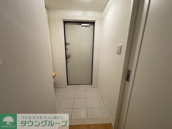 玄関(写真は同タイプ住戸です。)