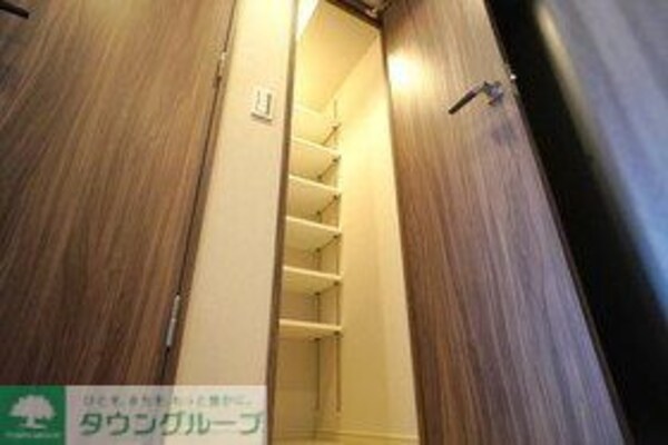 収納