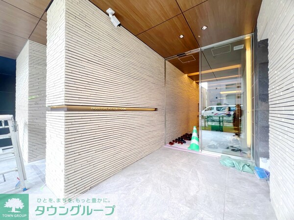 エントランス(お問合せは(株)タウンハウジング東京へ)