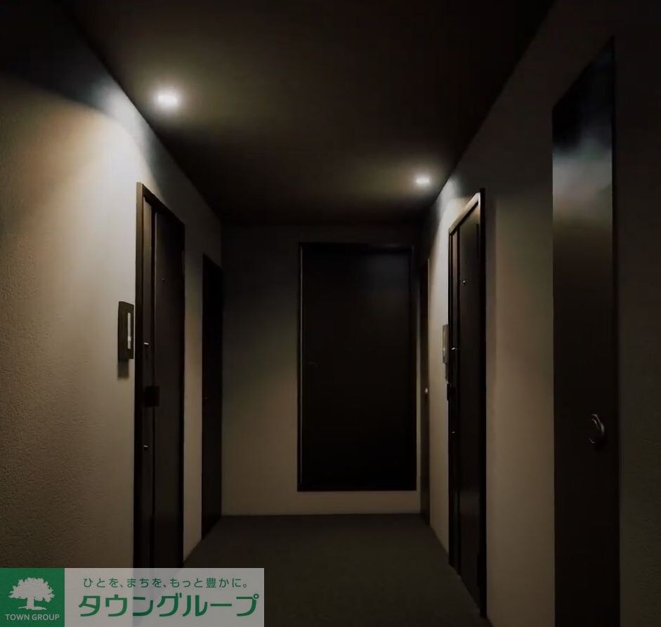 物件内観写真13　(エントランス)