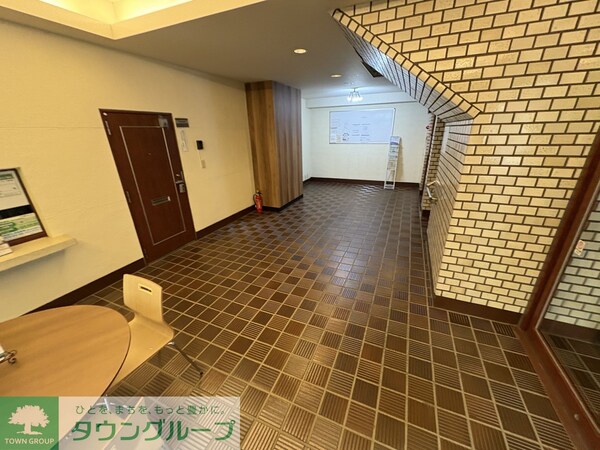 エントランス(エントランス)