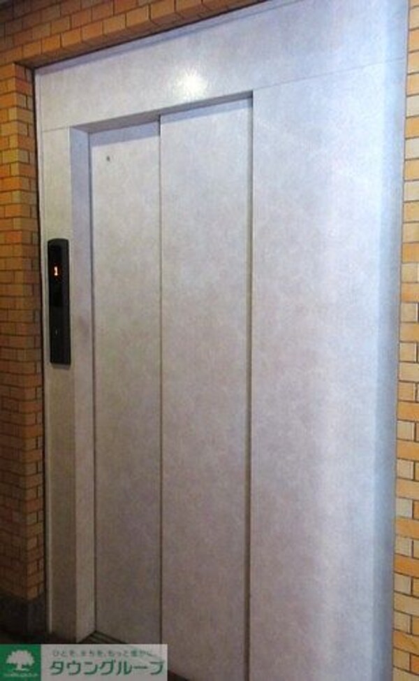 設備(エレベーター前　※2023年3月の写真)