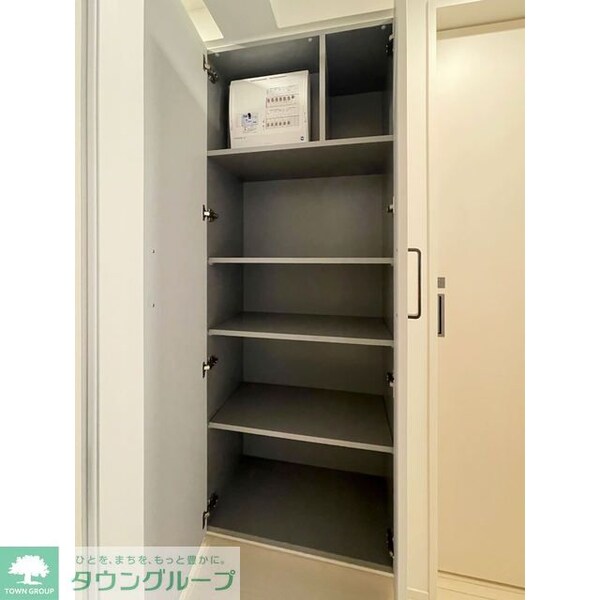 設備(シューズボックス)