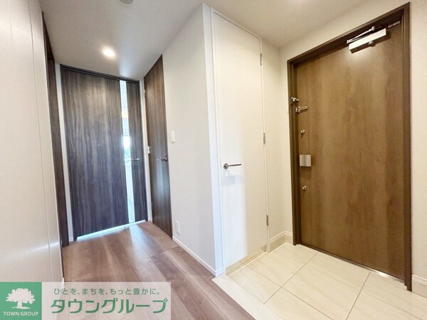 玄関(お部屋探しは株式会社　タウンハウジング　までお気軽にお問合…)