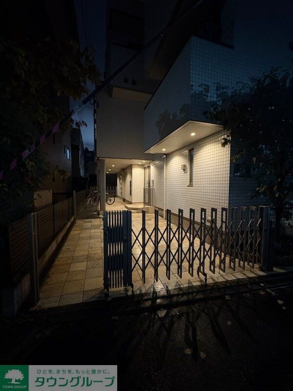 エントランス(庭)