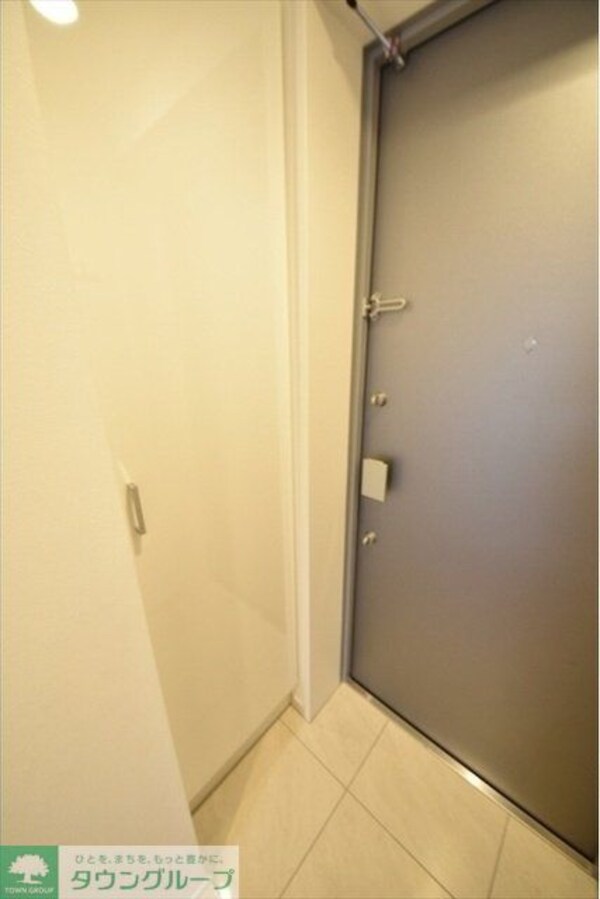 玄関(お部屋探しは株式会社　タウンハウジング　までお気軽にお問合…)