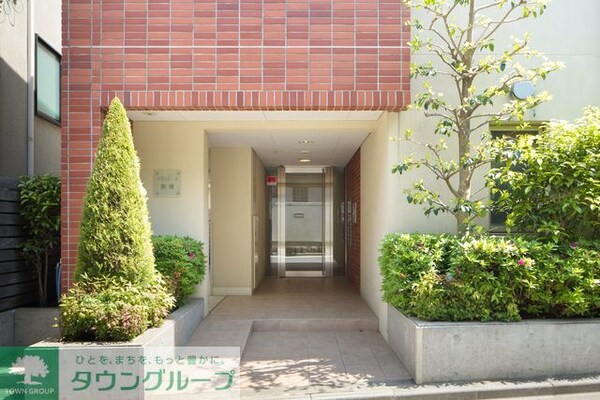 エントランス(2018年4月撮影)