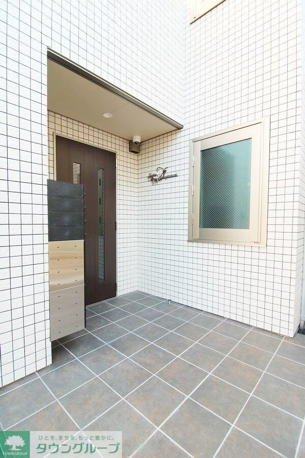 エントランス(部屋探しは株式会社　タウンハウジング　までお気軽にお問合せ…)