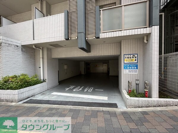 駐車場(エントランス)
