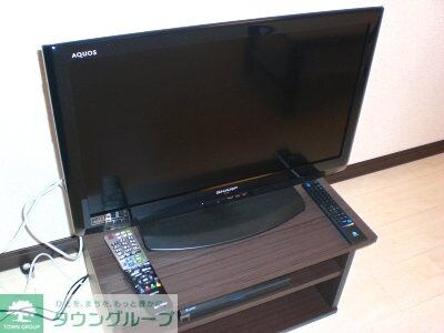 物件内観写真15　(３２型薄型液晶テレビ設置)
