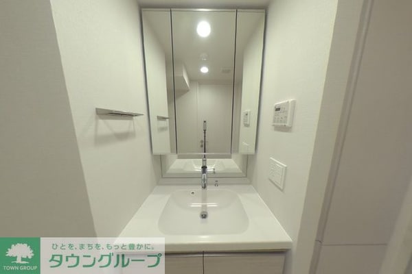 洗面(Jタイプ2023年12月撮影 パノラマ画像から切り取ったも…)