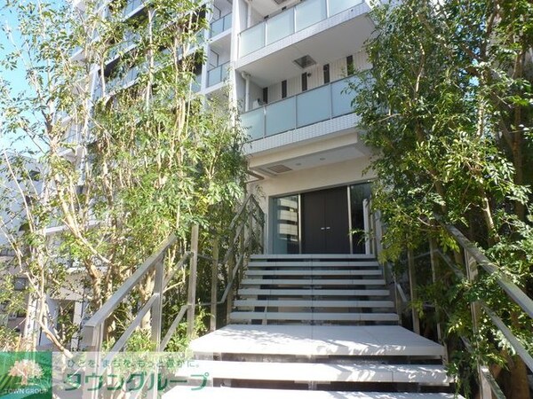 エントランス(2013年11月撮影)