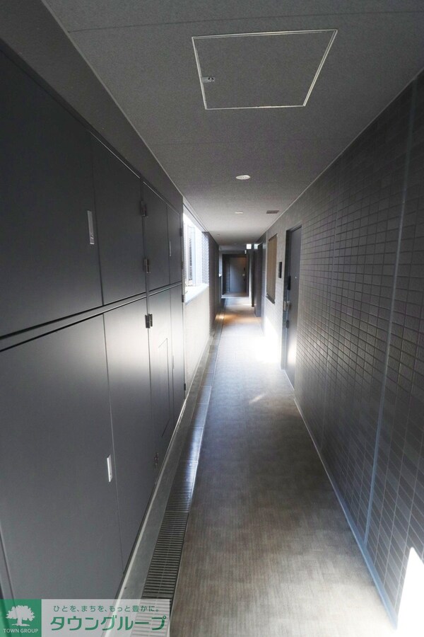 ロビー(駐車場)