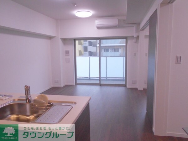 リビング・居室(反転タイプのお部屋の写真です☆)