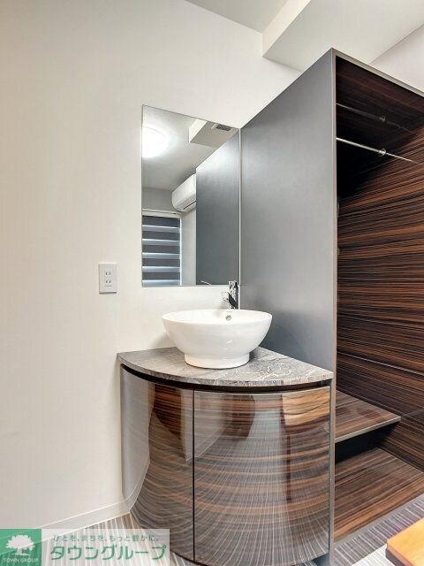 物件内観写真15　(洗面)