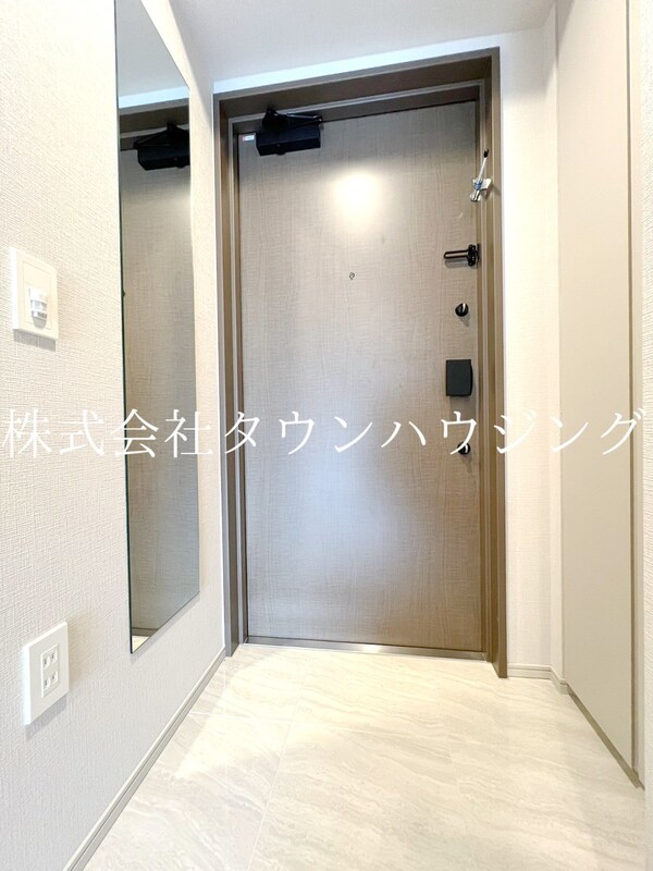 玄関(★タウンハウジング東京取り扱い物件★)