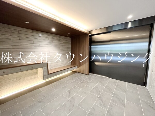 エントランス(エントランス)