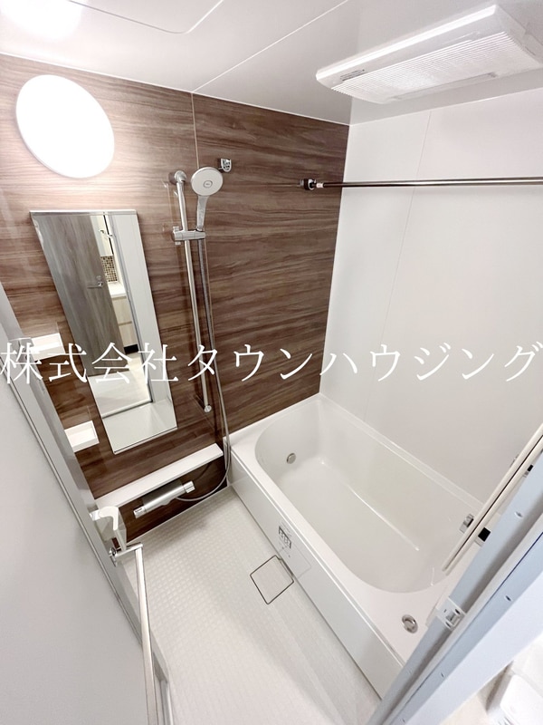 バス／シャワールーム等(※同室タイプ参考写真)