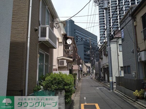 その他(1号室側)
