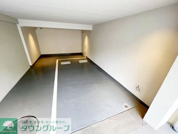 駐車場(駐車場)
