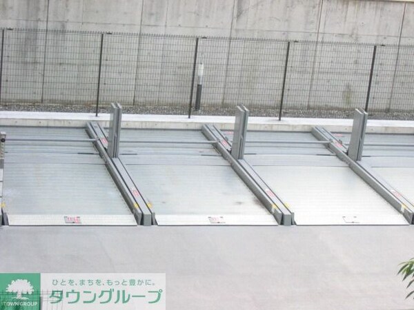 駐車場(2005年10月撮影)