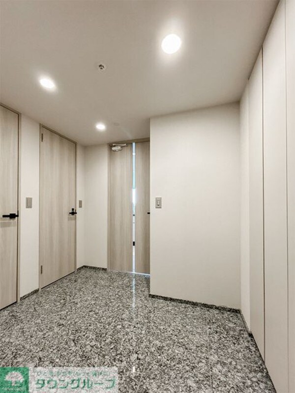 玄関(※写真は同タイプ住戸です。)