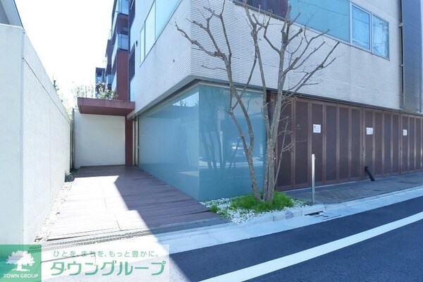 エントランス(エントランス)