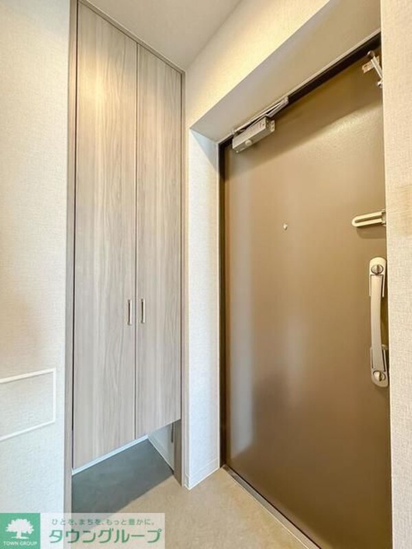 玄関(※写真は同タイプ住戸です。)