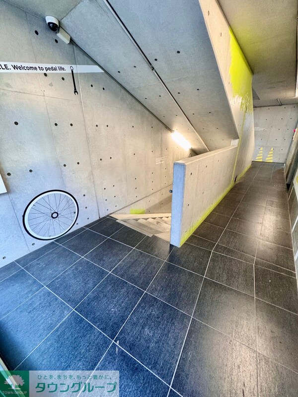 ロビー(自転車スロープあります！)