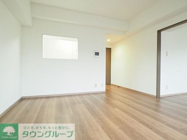 リビング・居室(2025年9月フローリング新規交換済み)