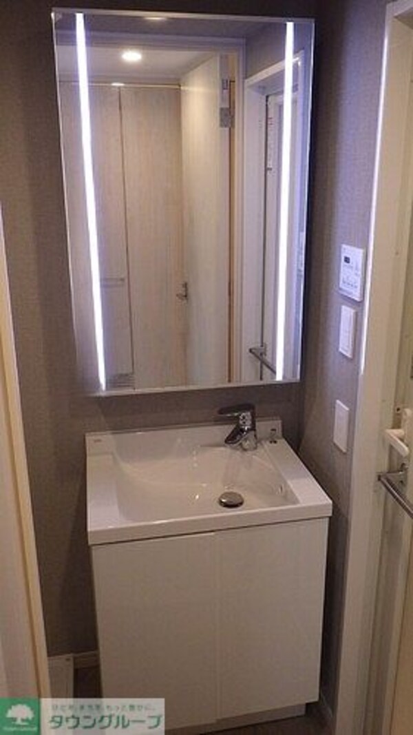 洗面(洗面所　※同タイプ（203号室）の写真)