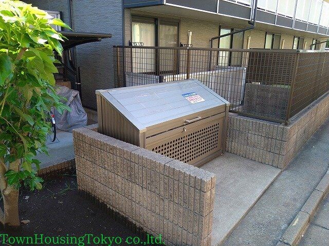 物件内観写真18　(ダストボックス)