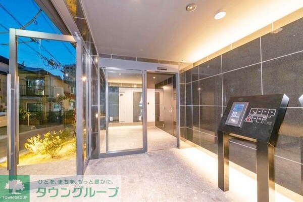 エントランス(部屋探しは株式会社　タウンハウジング　までお気軽にお問合せ…)