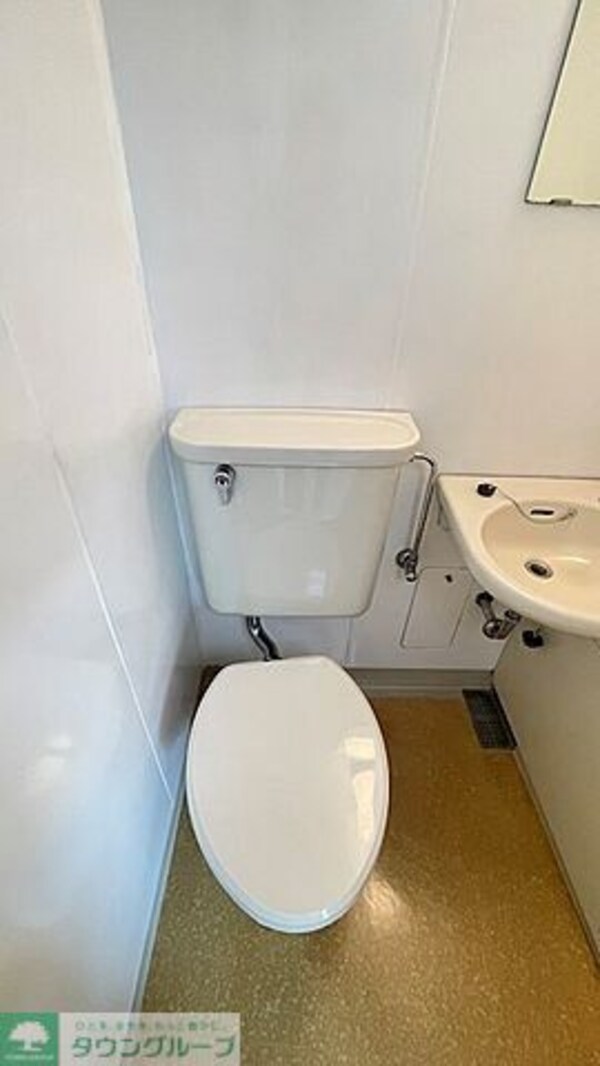 トイレ(別号室参考写真)