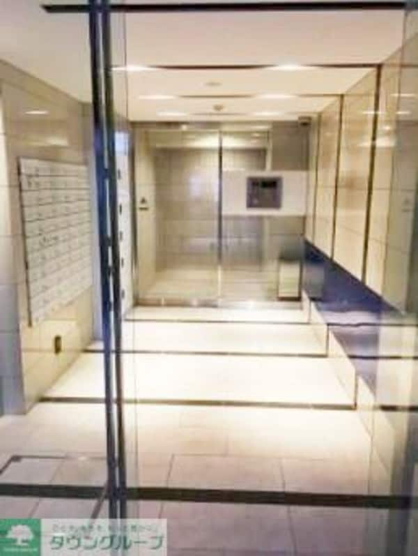 エントランス(部屋探しは株式会社　タウンハウジング　までお気軽にお問合せ…)