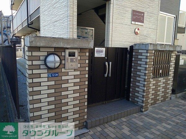 エントランス(オートロックゲート設置)
