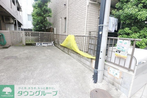 共有部分(ゴミ置き場)